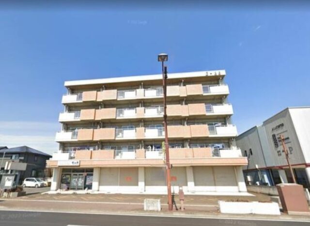 さんらいず山田_102号室